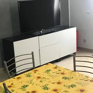 דירה Boomerang House - Airport, Center & Beach, קטאניה